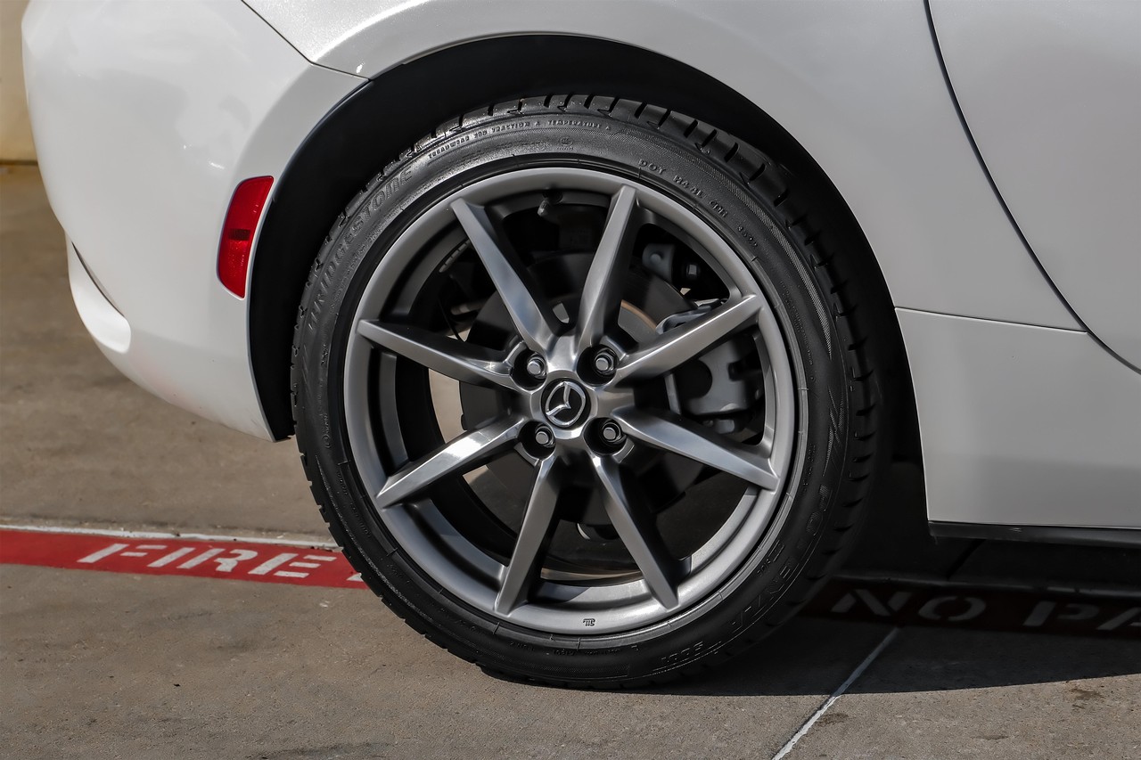 Mazda MX-5 Miata Vehicle Main Gallery Image 40