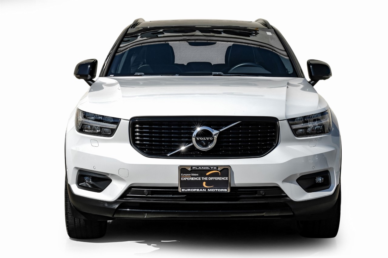 Volvo XC40 Vehicle Main Gallery Image 06
