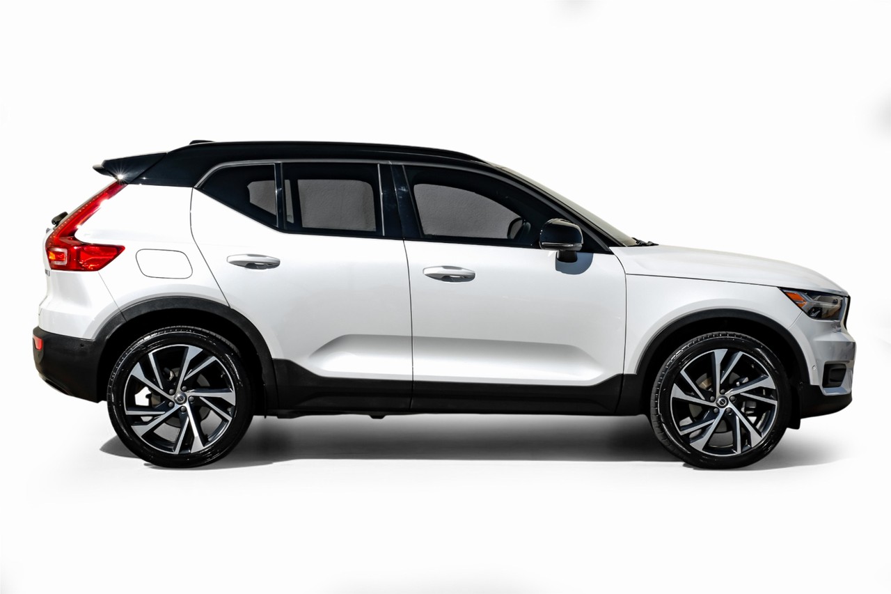 Volvo XC40 Vehicle Main Gallery Image 08