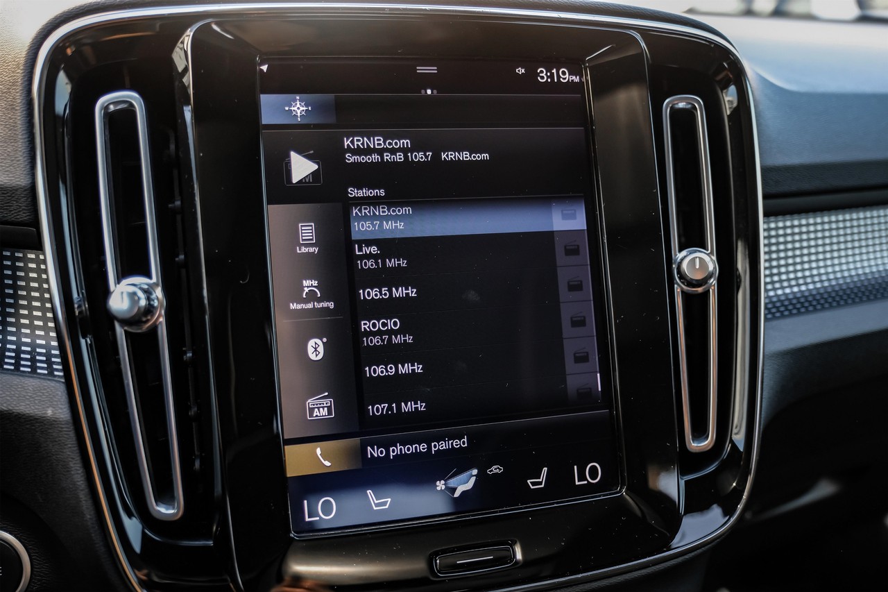 Volvo XC40 Vehicle Main Gallery Image 28