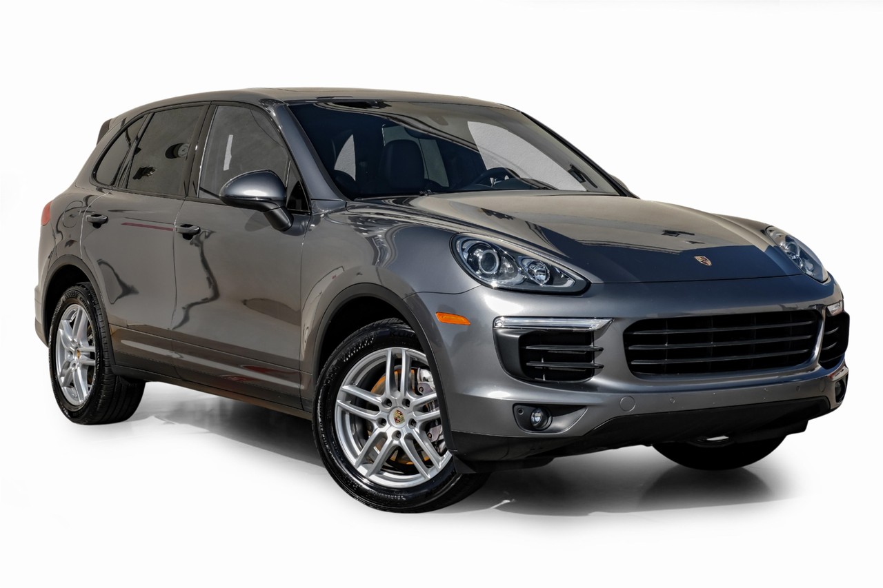 Porsche Cayenne Vehicle Main Gallery Image 07
