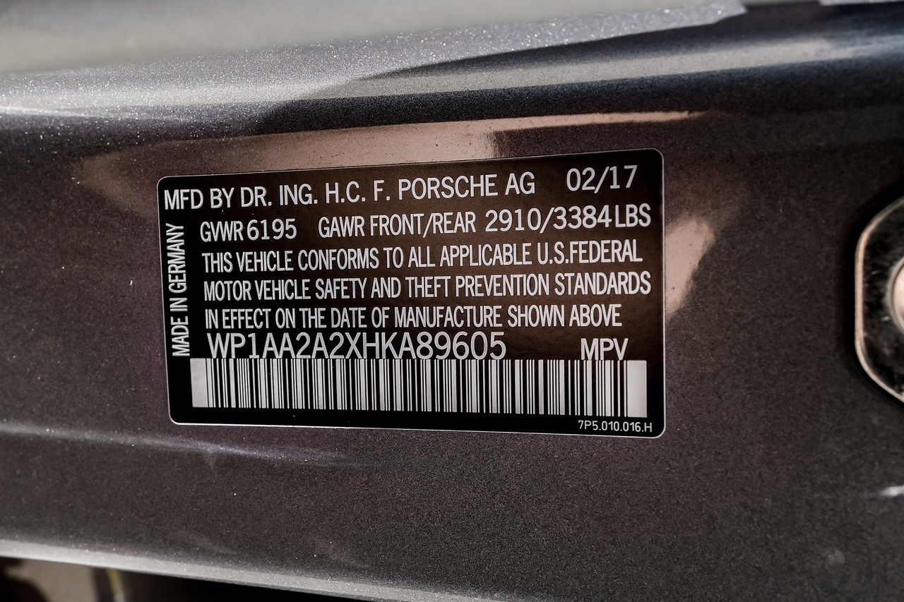 Porsche Cayenne Vehicle Main Gallery Image 54