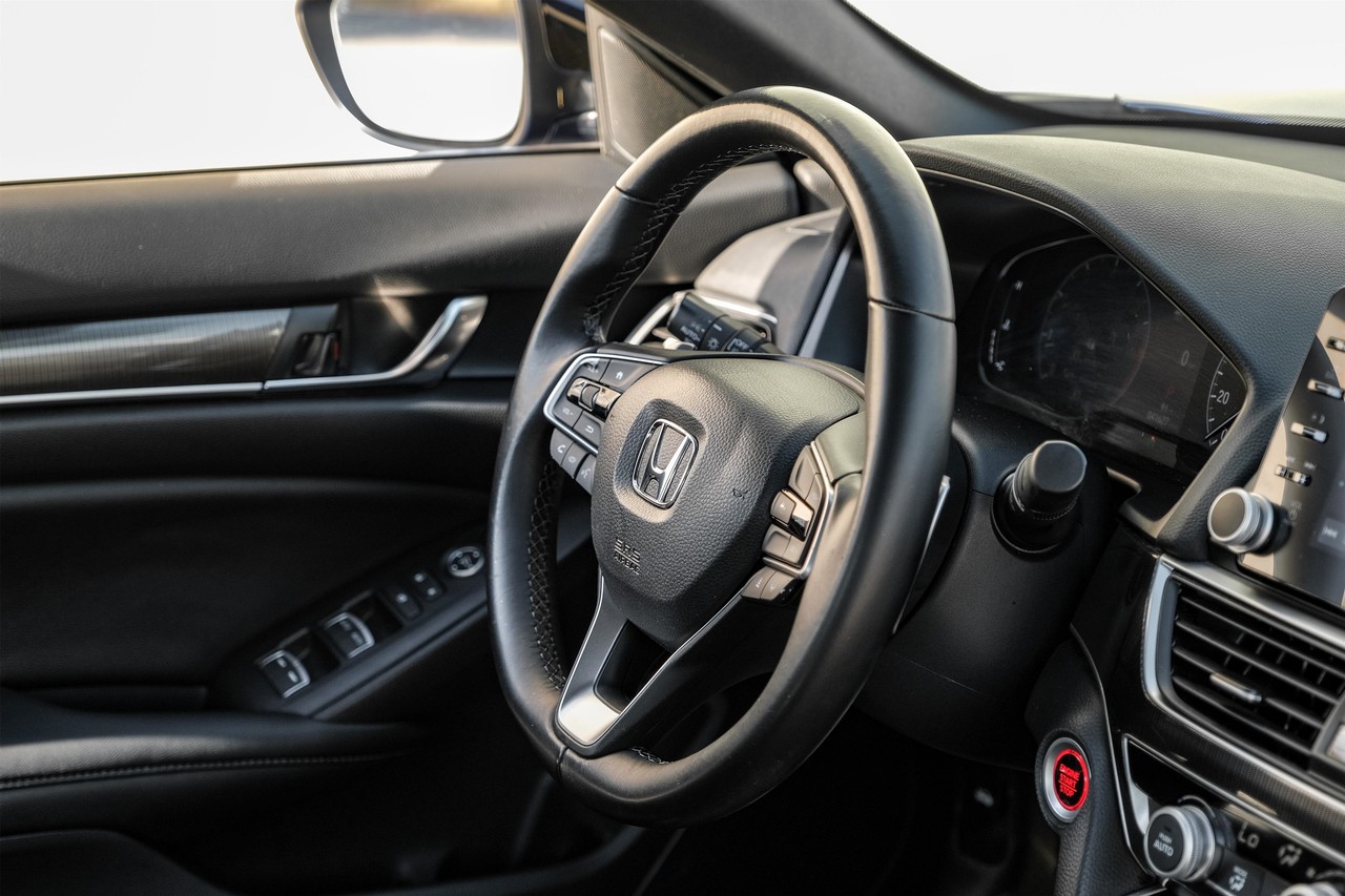 Honda Accord Sedan Vehicle Main Gallery Image 13