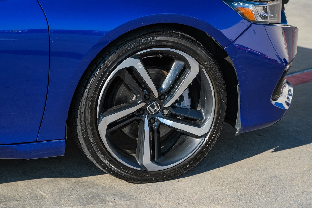 Honda Accord Sedan Vehicle Main Gallery Image 48