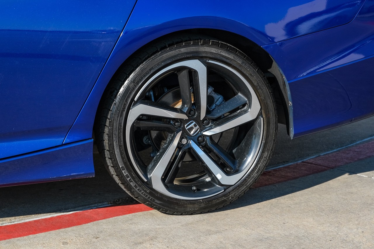 Honda Accord Sedan Vehicle Main Gallery Image 50