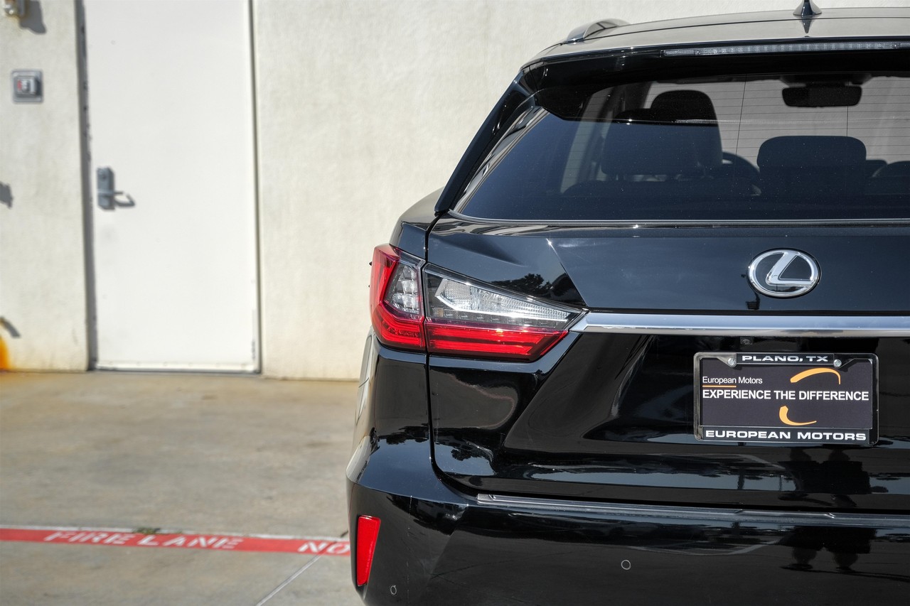 Lexus RX 350 Vehicle Main Gallery Image 48