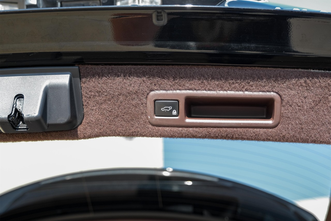 Lexus RX 350 Vehicle Main Gallery Image 51