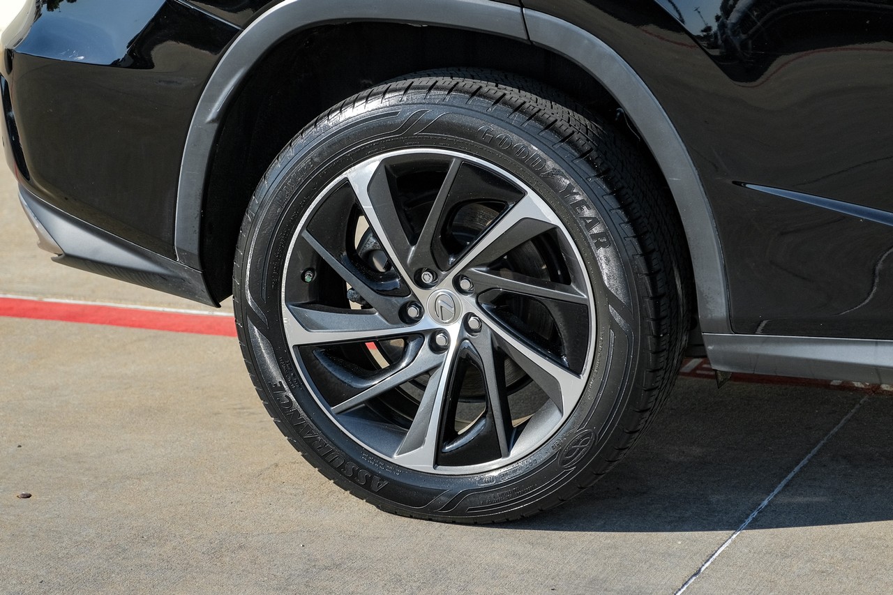 Lexus RX 350 Vehicle Main Gallery Image 52