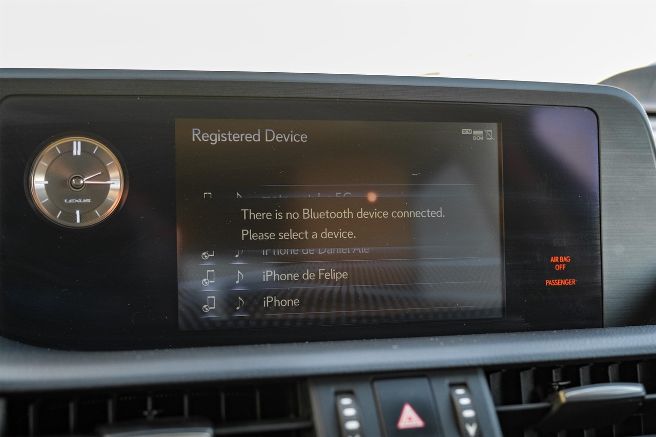 Lexus ES Vehicle Main Gallery Image 30