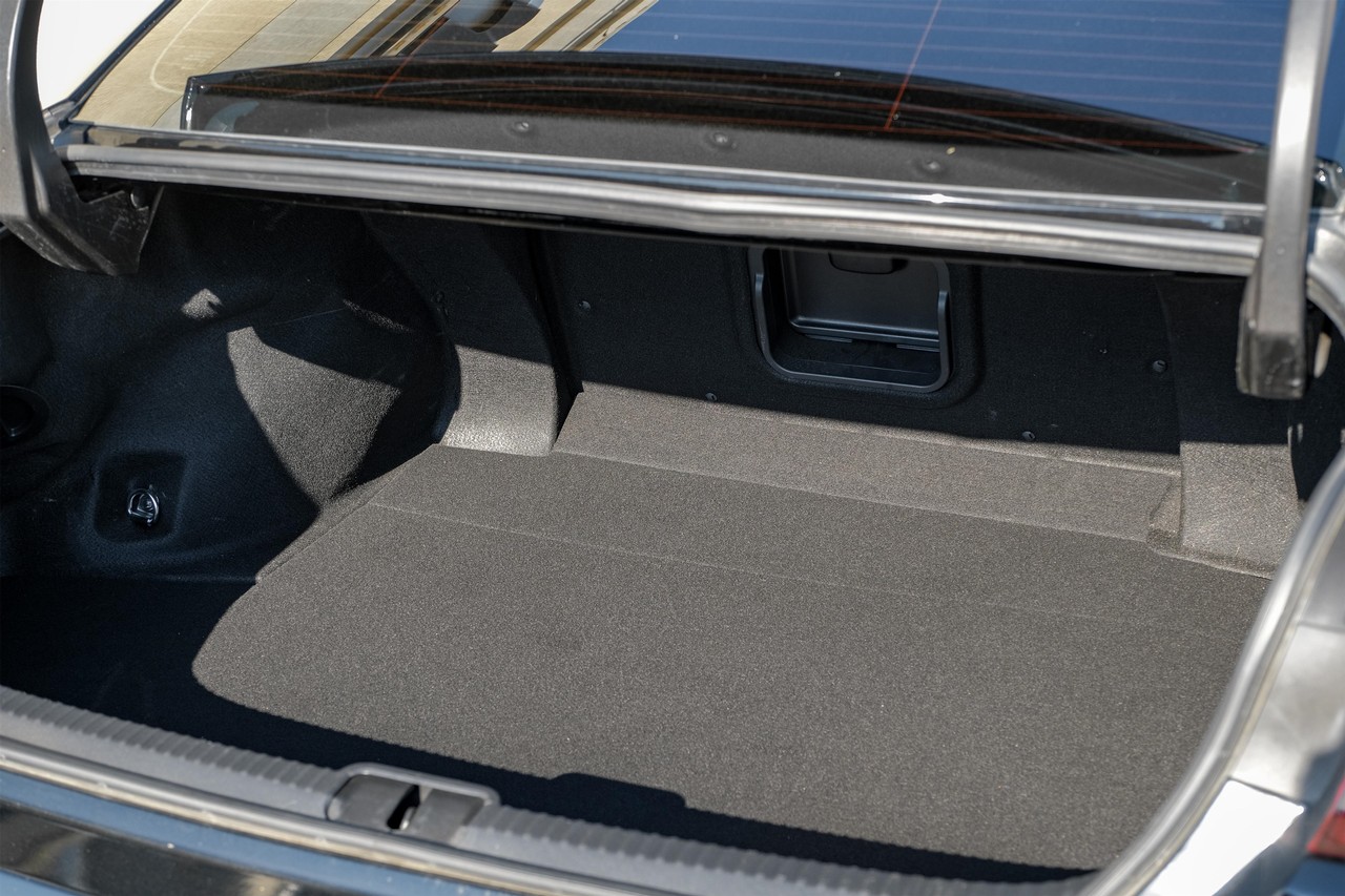 Lexus ES Vehicle Main Gallery Image 47
