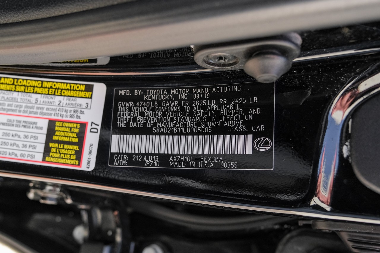 Lexus ES Vehicle Main Gallery Image 54