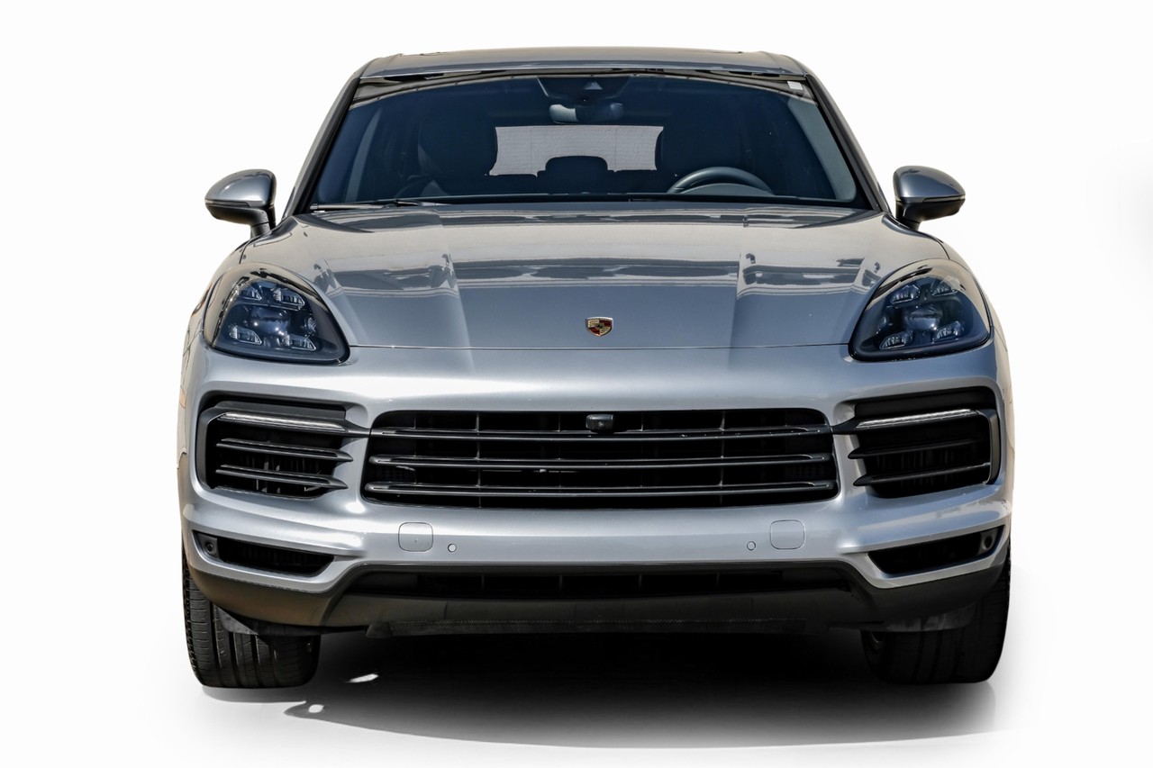 Porsche Cayenne Vehicle Main Gallery Image 06
