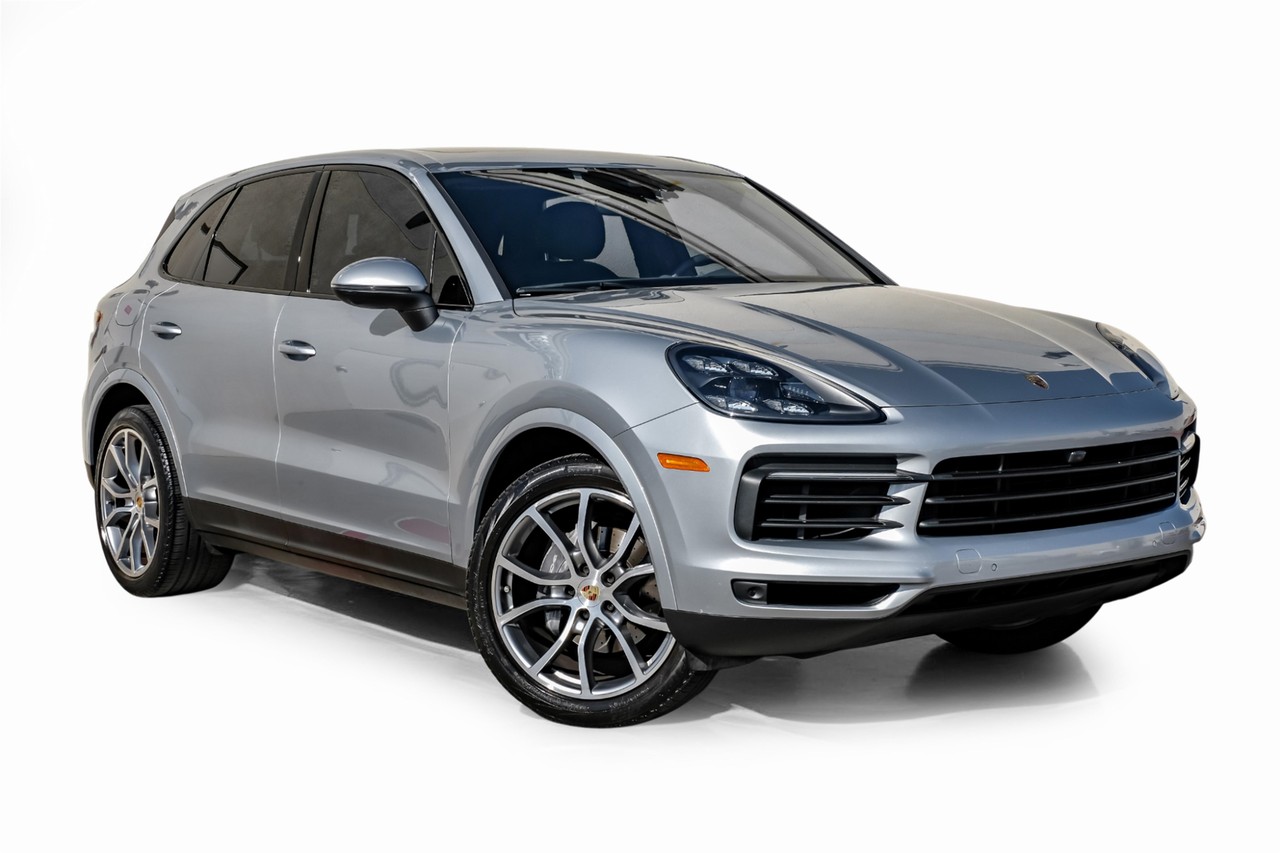 Porsche Cayenne Vehicle Main Gallery Image 07