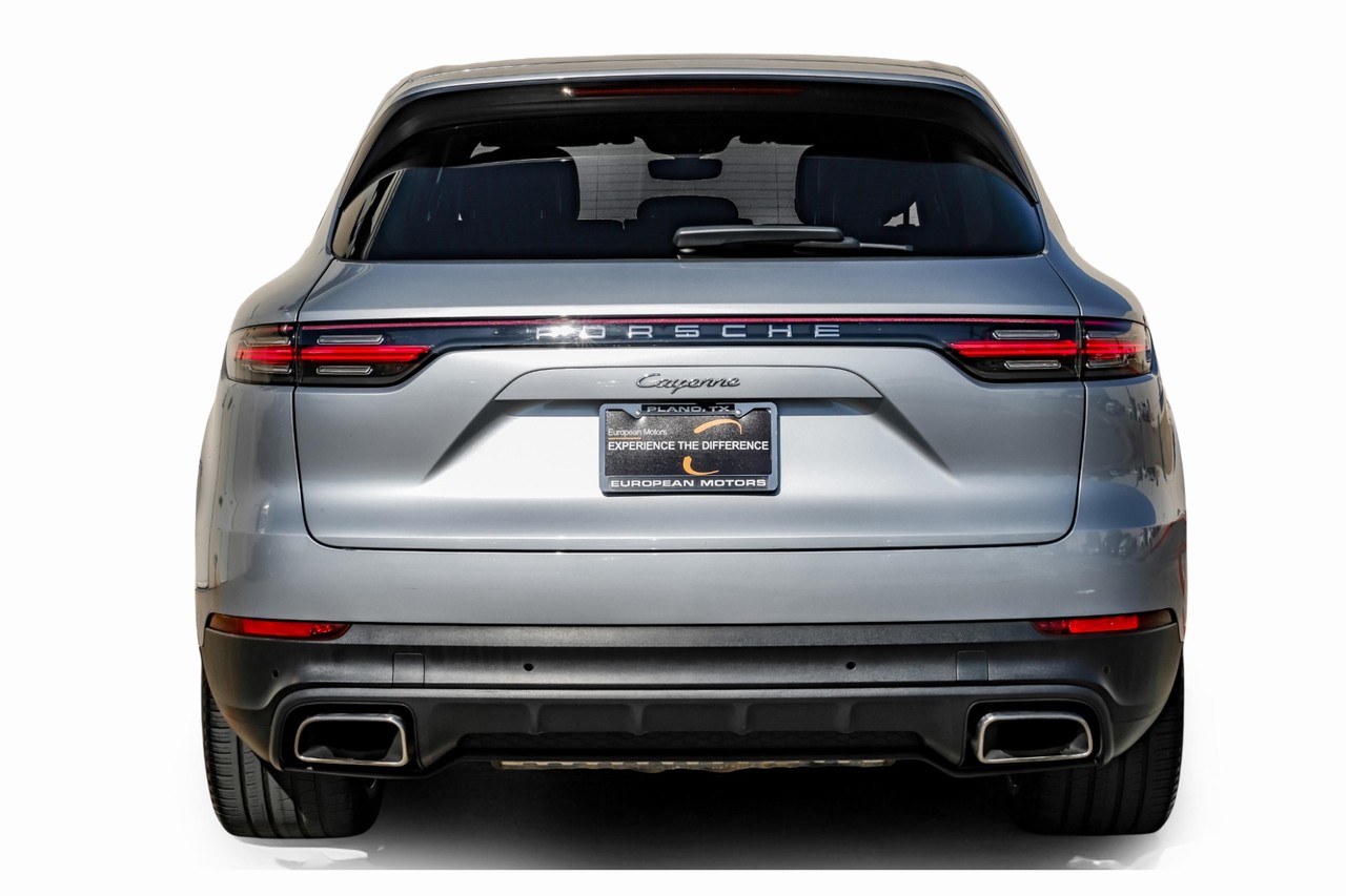 Porsche Cayenne Vehicle Main Gallery Image 10