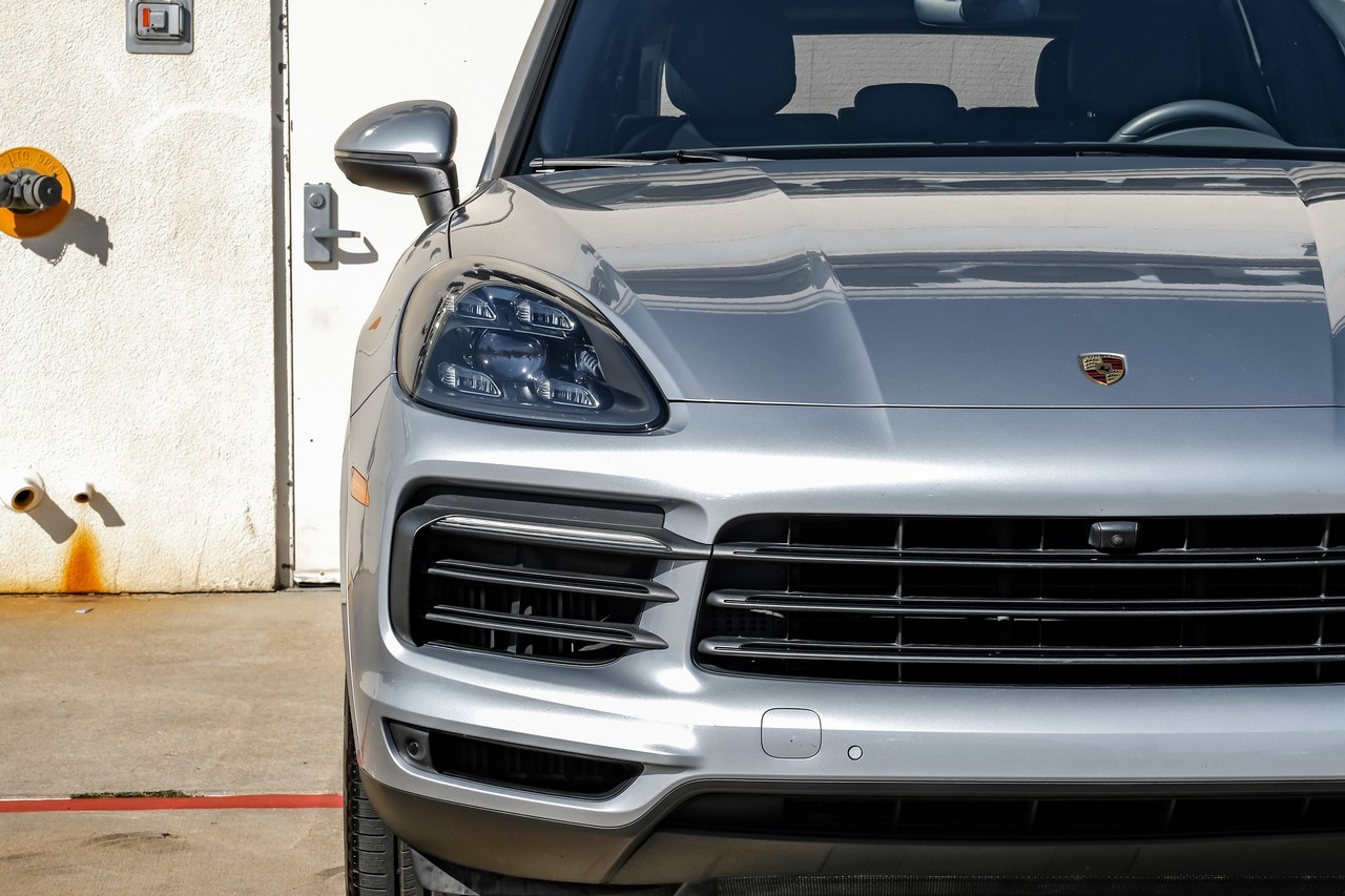 Porsche Cayenne Vehicle Main Gallery Image 46