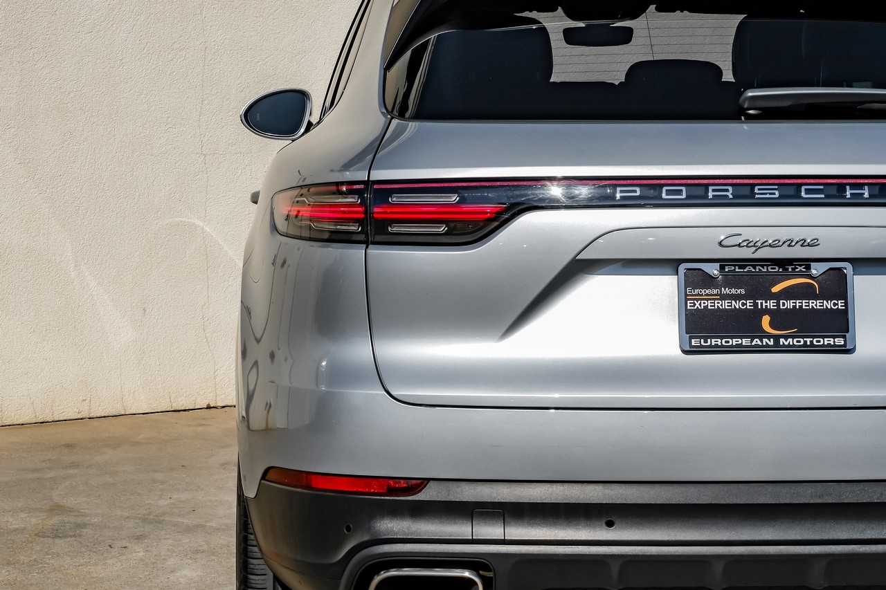 Porsche Cayenne Vehicle Main Gallery Image 47
