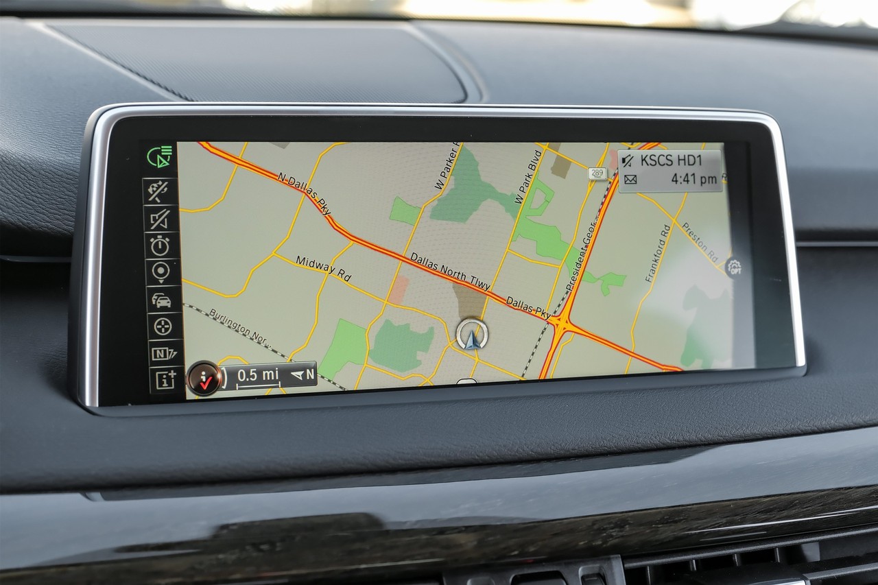 BMW X5 Vehicle Main Gallery Image 18