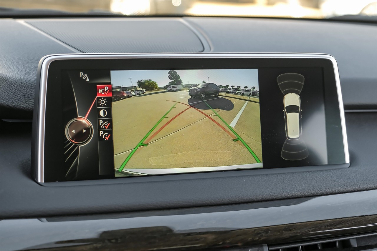 BMW X5 Vehicle Main Gallery Image 19