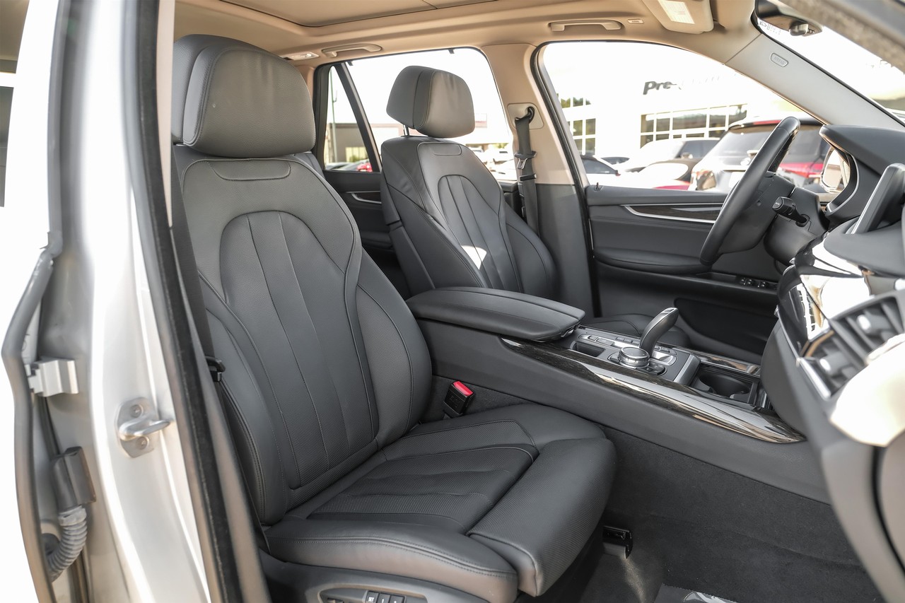 BMW X5 Vehicle Main Gallery Image 28