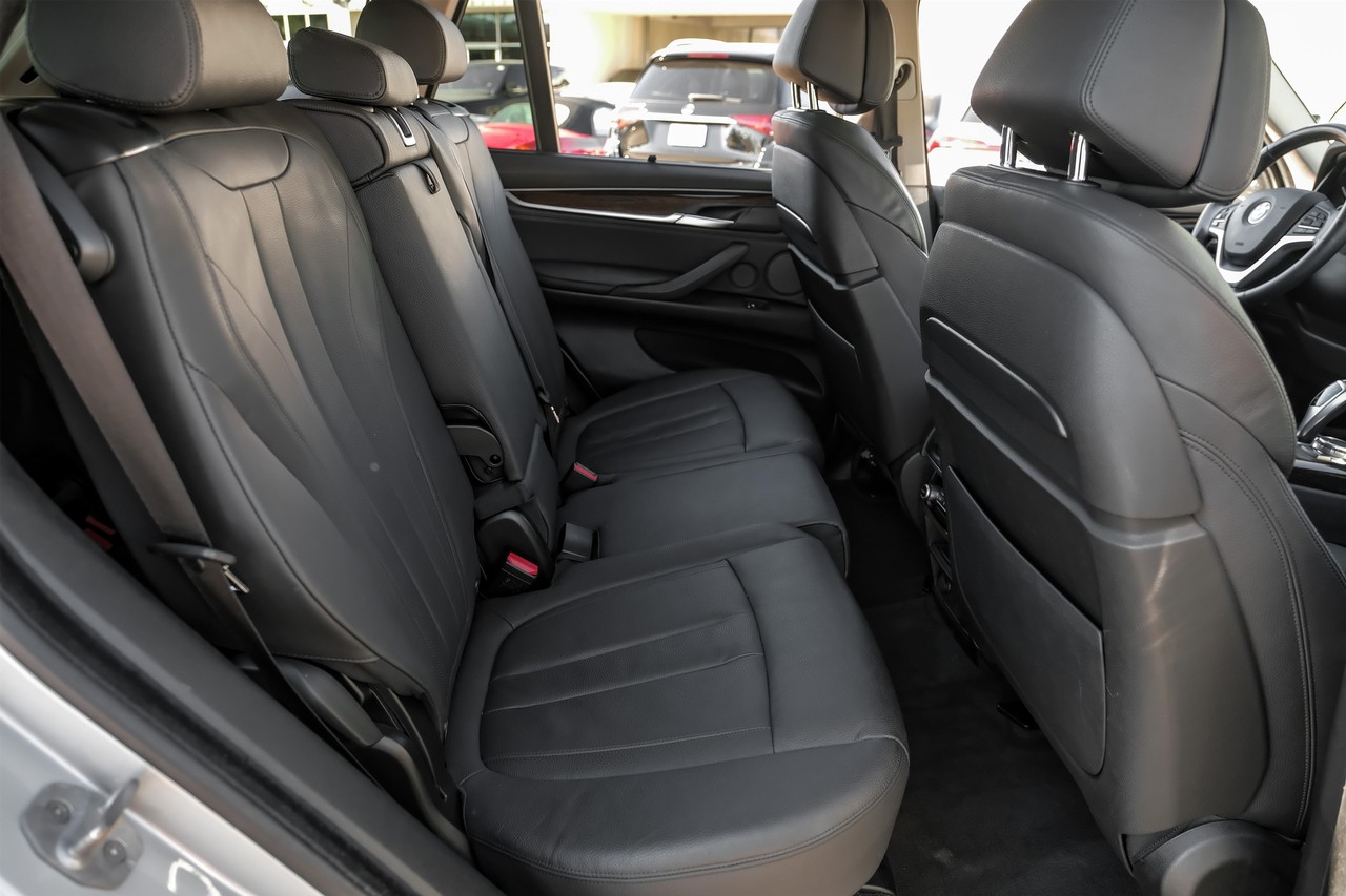 BMW X5 Vehicle Main Gallery Image 29