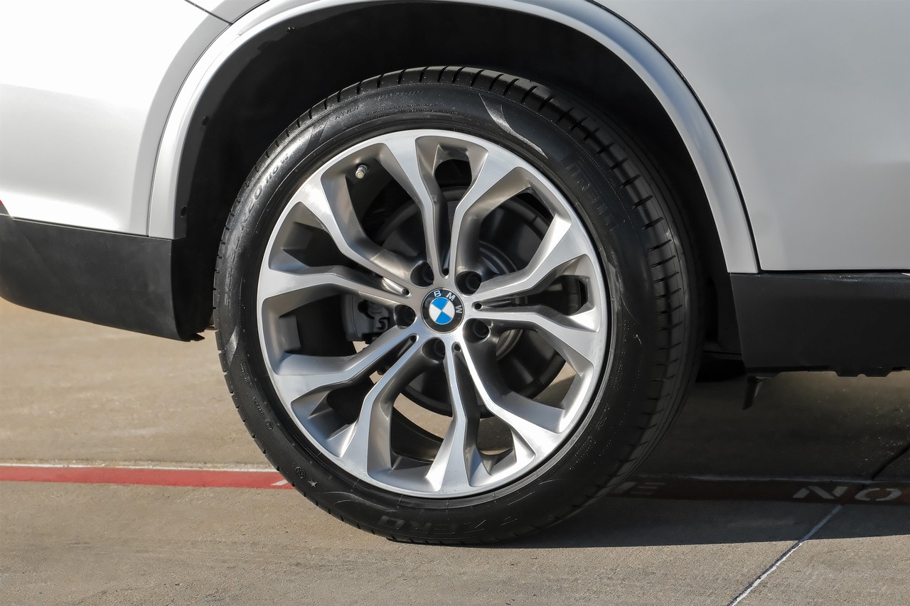 BMW X5 Vehicle Main Gallery Image 49