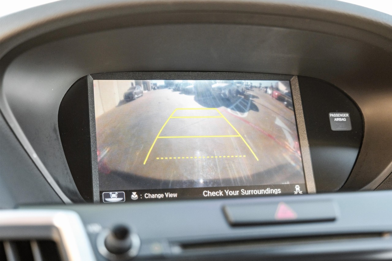 Acura TLX Vehicle Main Gallery Image 24