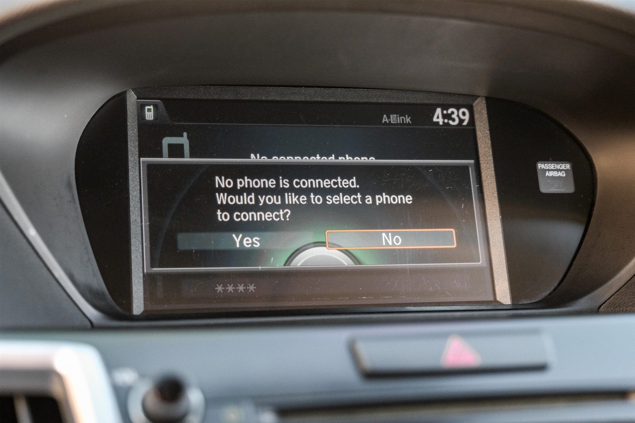 Acura TLX Vehicle Main Gallery Image 33