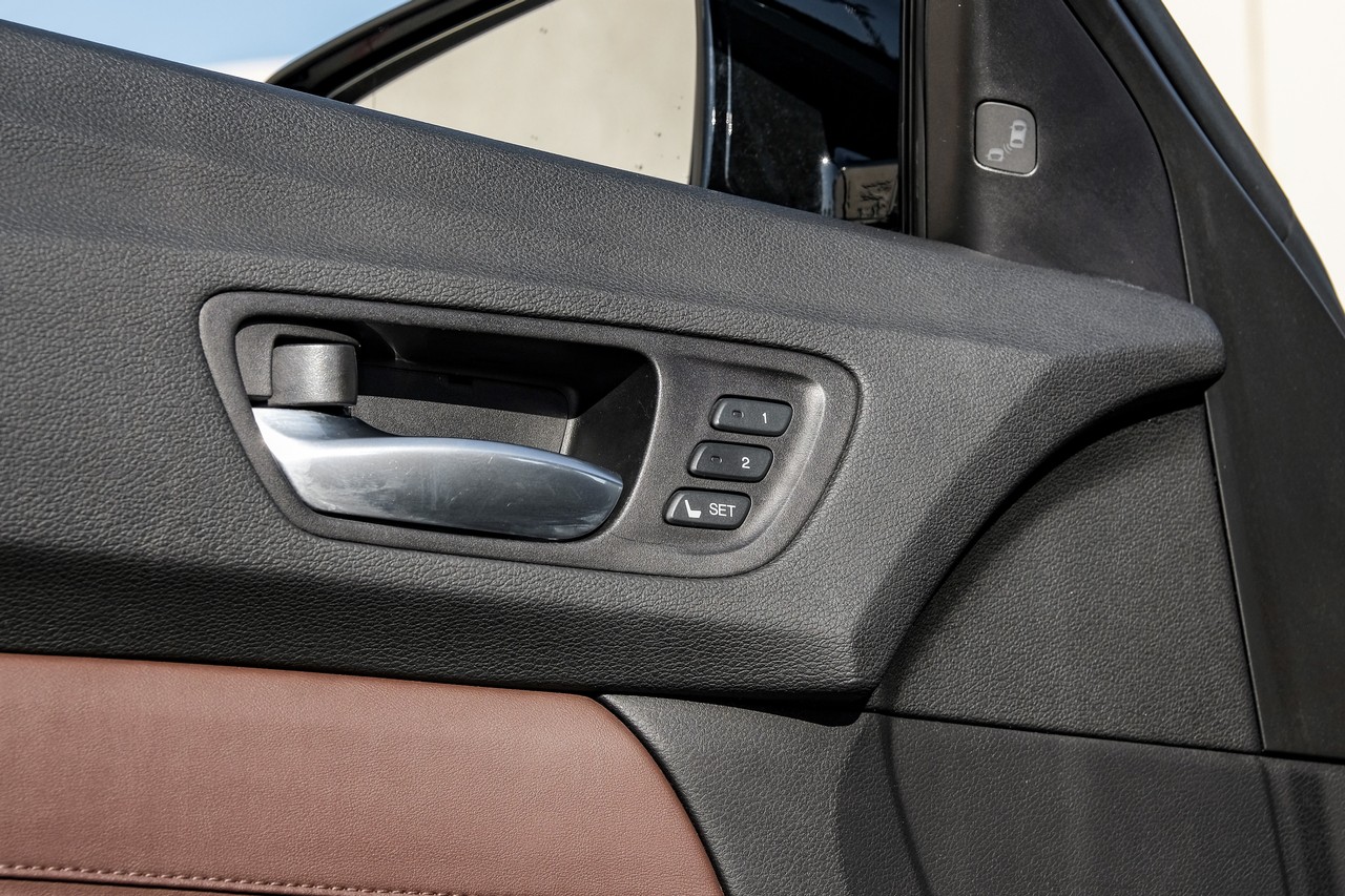 Acura TLX Vehicle Main Gallery Image 46