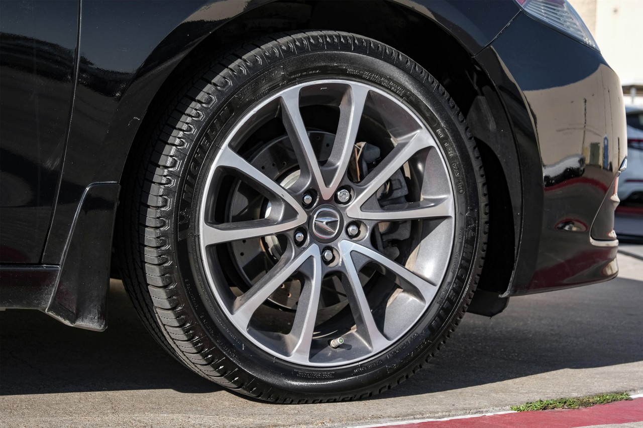 Acura TLX Vehicle Main Gallery Image 57