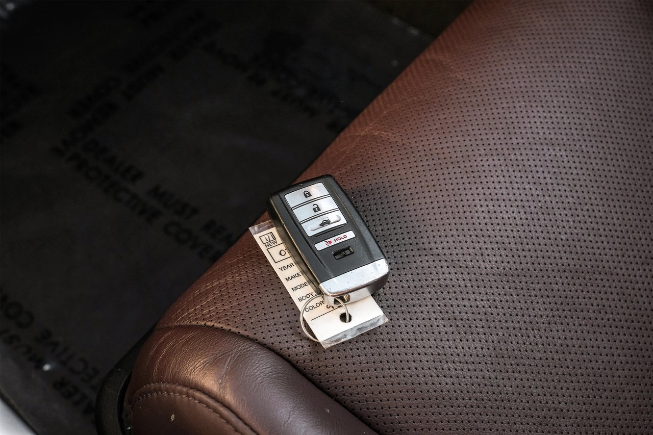 Acura TLX Vehicle Main Gallery Image 60