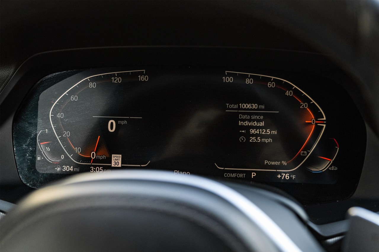 BMW X6 Vehicle Main Gallery Image 20