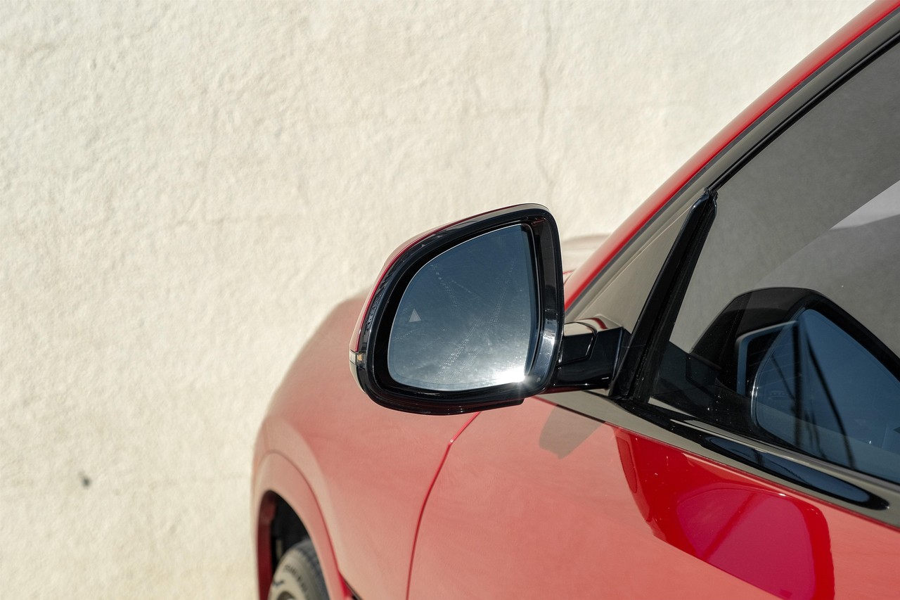 BMW X6 Vehicle Main Gallery Image 39