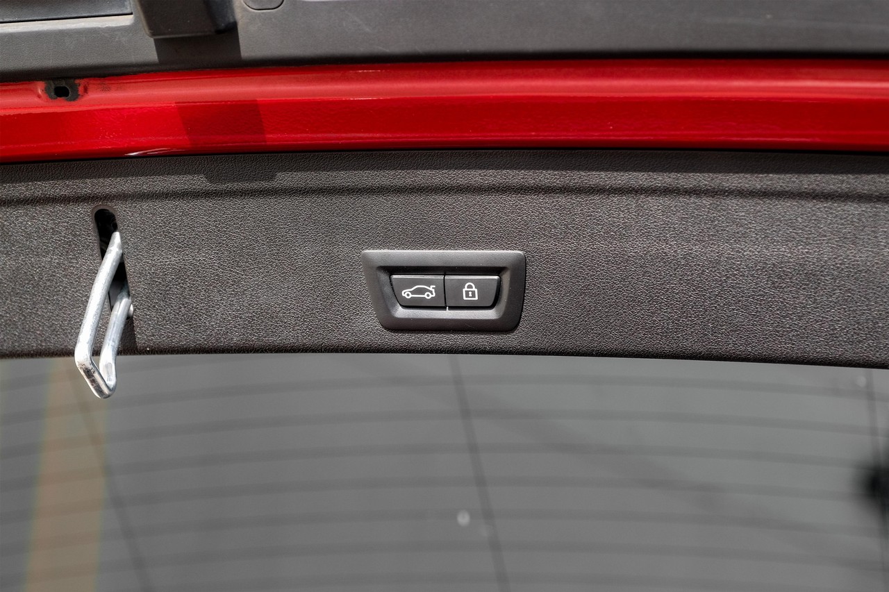 BMW X6 Vehicle Main Gallery Image 47