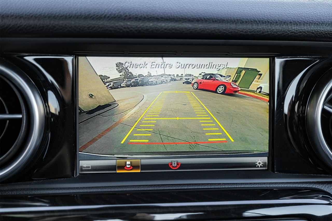 Mercedes-Benz SLC Vehicle Main Gallery Image 18