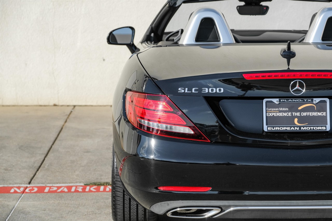Mercedes-Benz SLC Vehicle Main Gallery Image 37