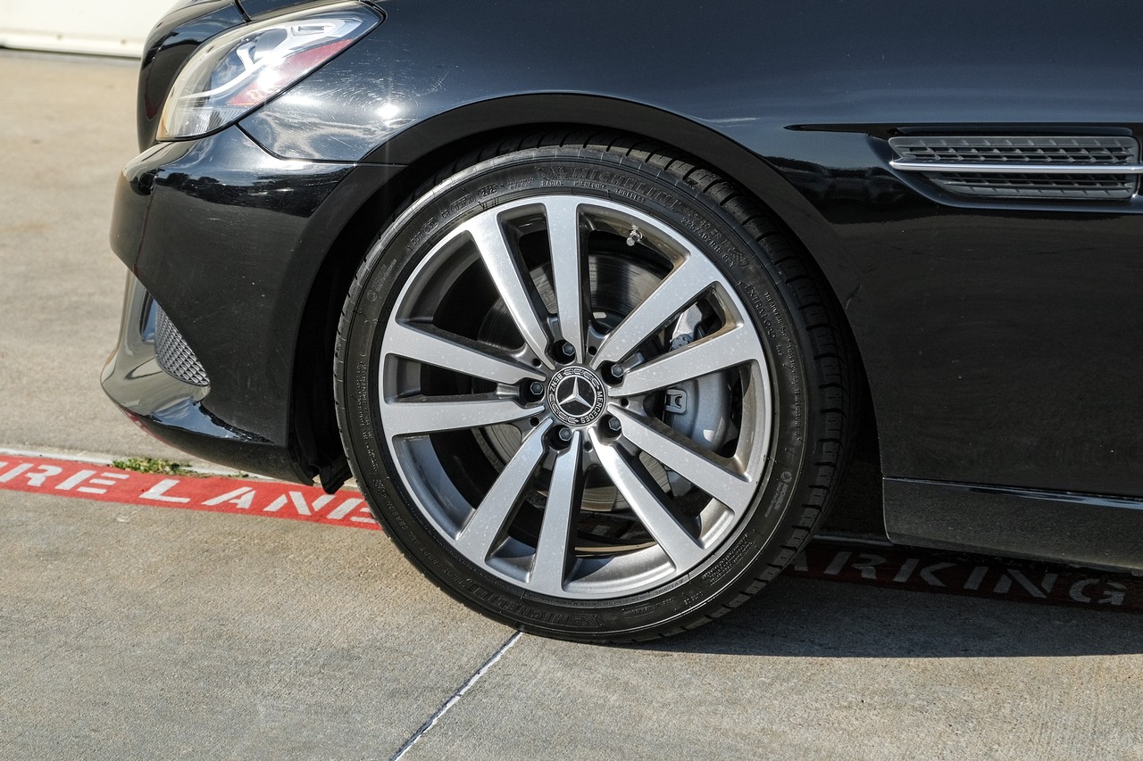 Mercedes-Benz SLC Vehicle Main Gallery Image 42