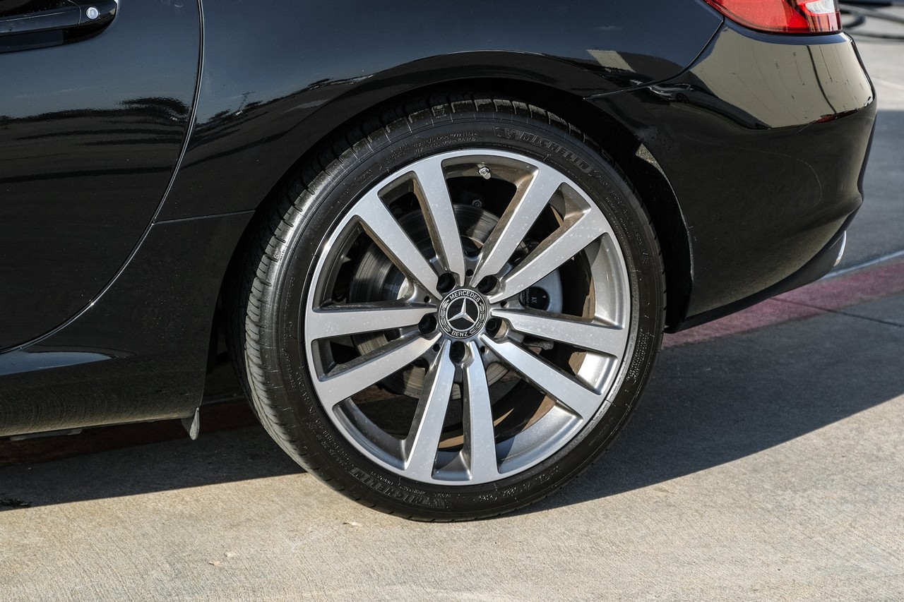 Mercedes-Benz SLC Vehicle Main Gallery Image 43