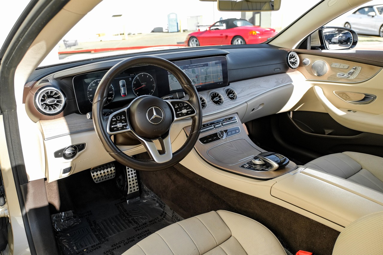 Mercedes-Benz E 450 Vehicle Main Gallery Image 03