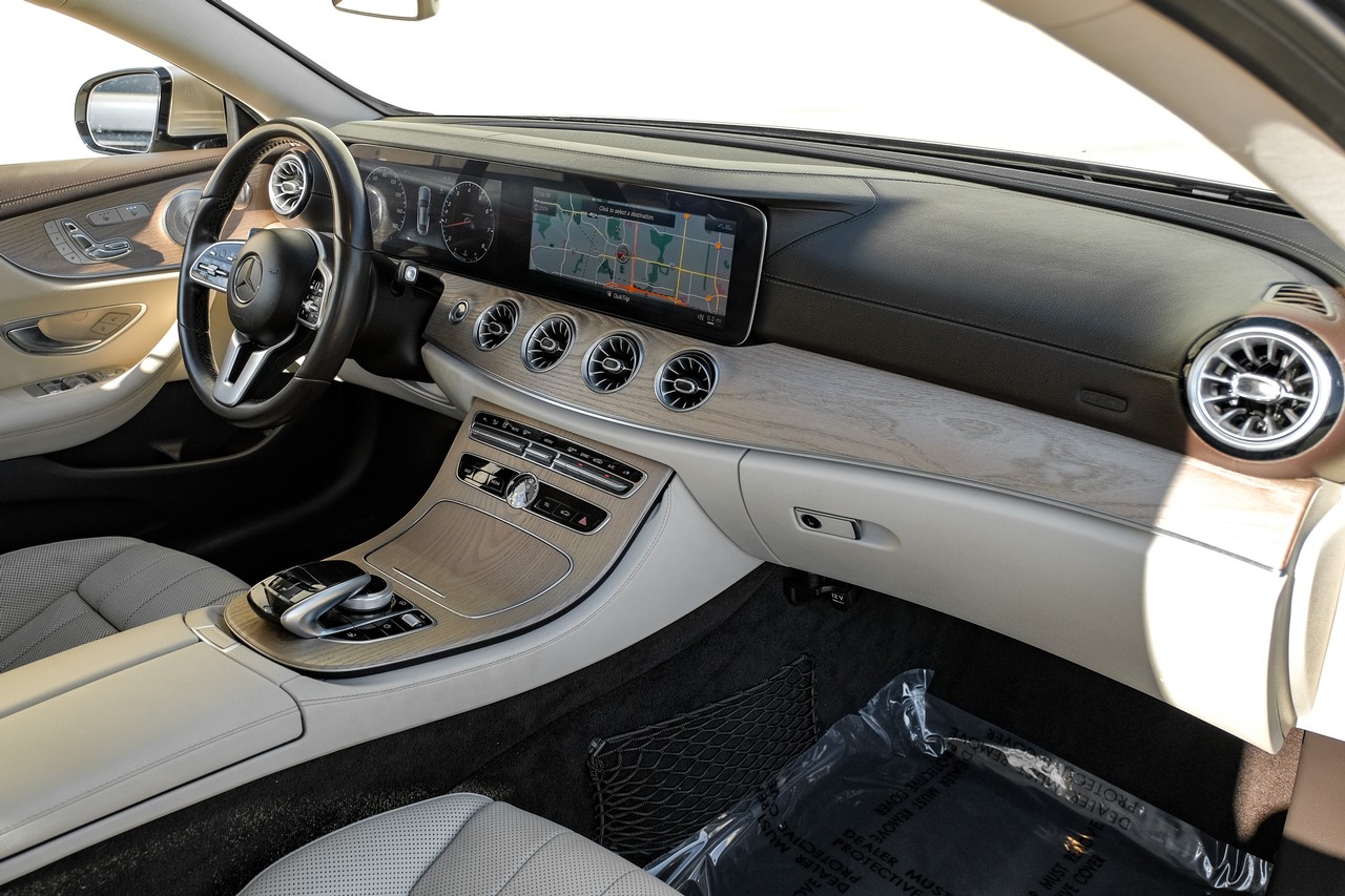 Mercedes-Benz E 450 Vehicle Main Gallery Image 13