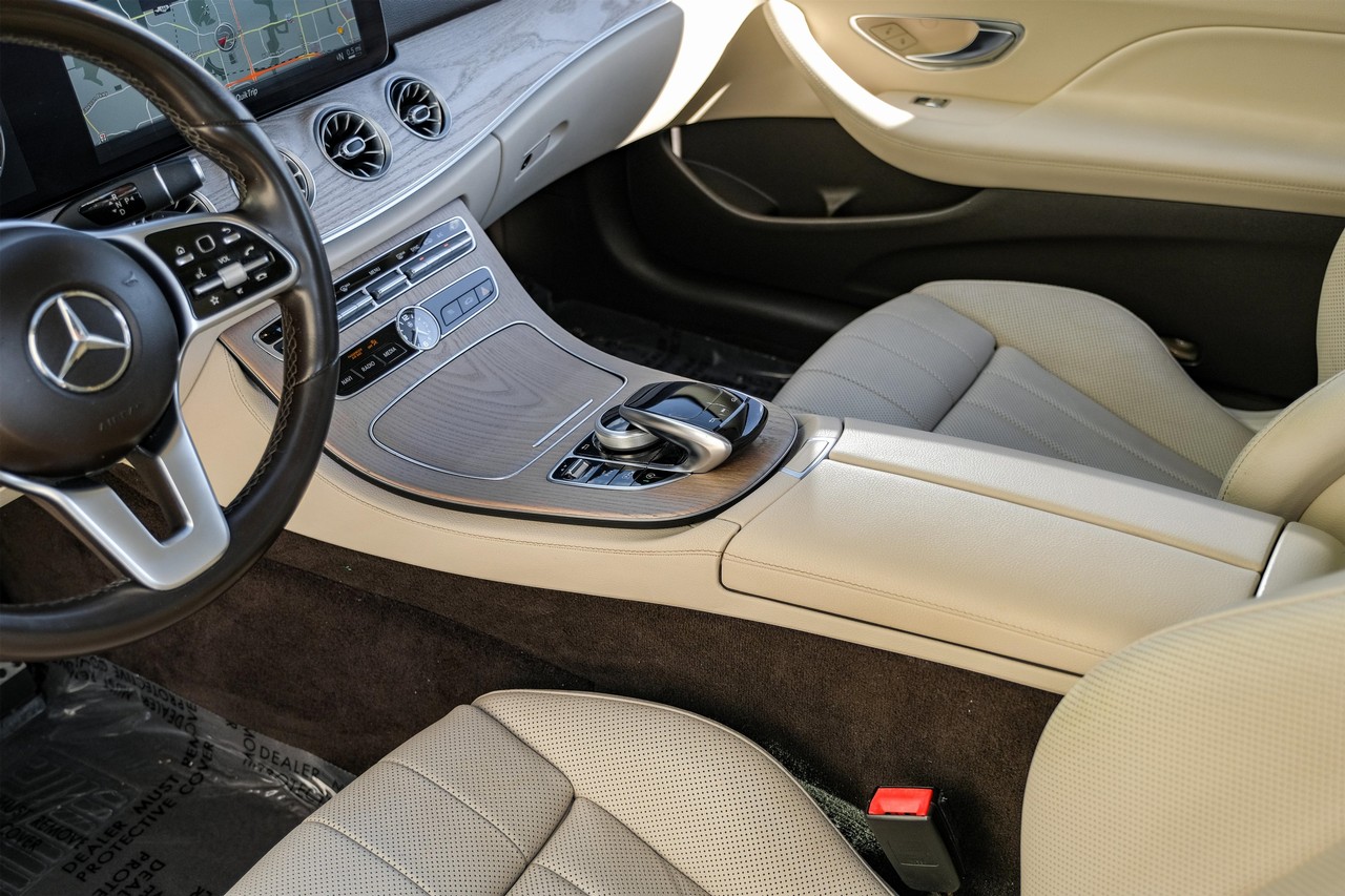 Mercedes-Benz E 450 Vehicle Main Gallery Image 21
