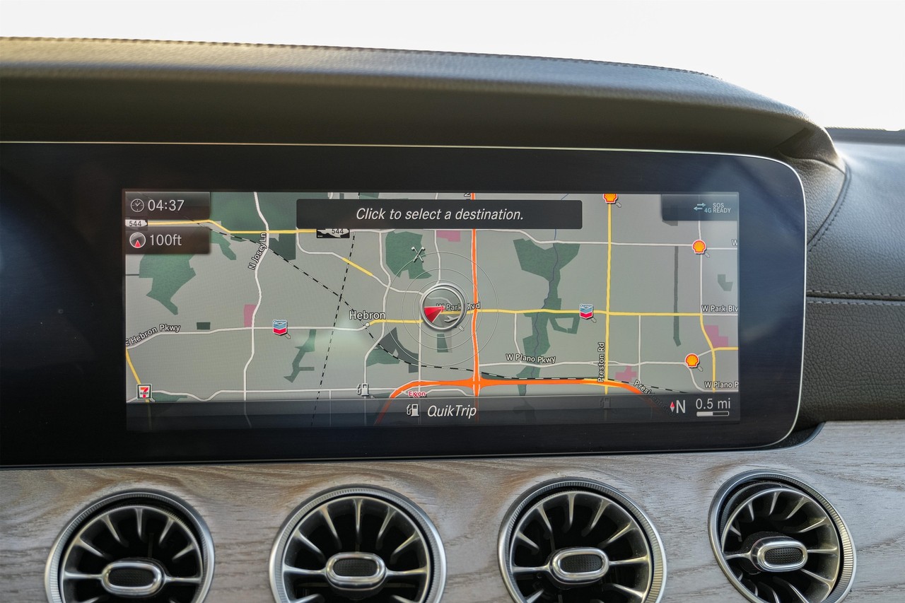 Mercedes-Benz E 450 Vehicle Main Gallery Image 24