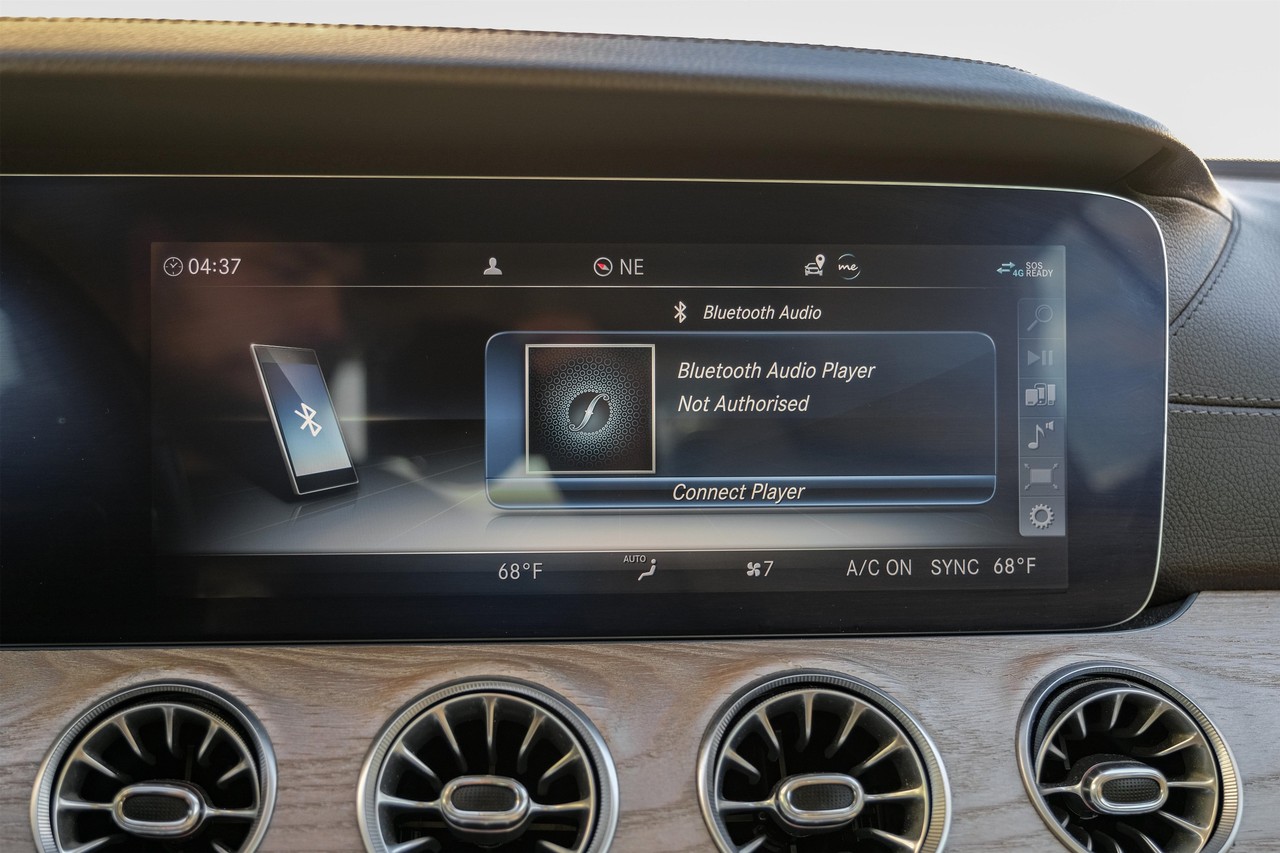 Mercedes-Benz E 450 Vehicle Main Gallery Image 26