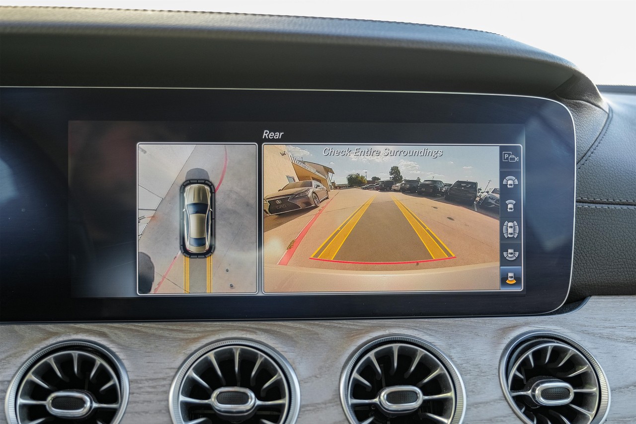 Mercedes-Benz E 450 Vehicle Main Gallery Image 27