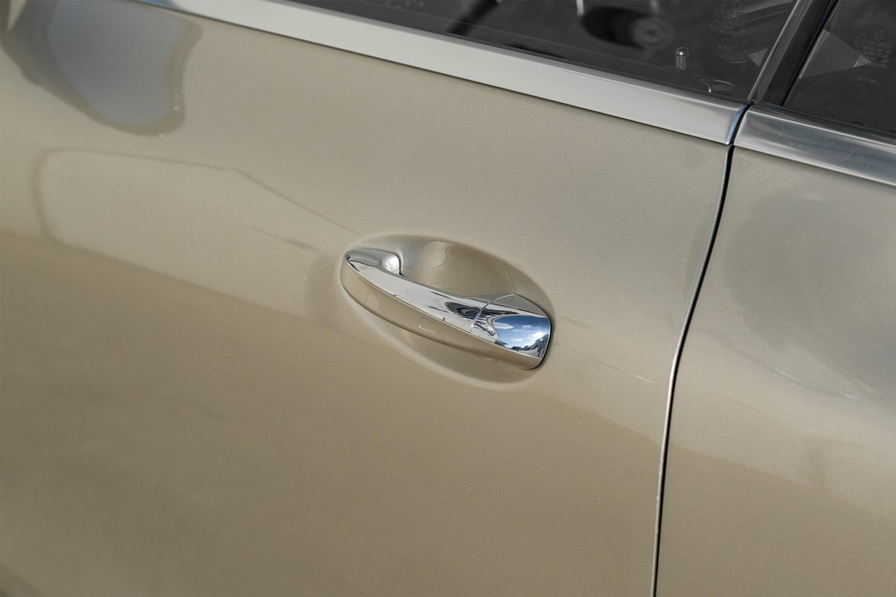 Mercedes-Benz E 450 Vehicle Main Gallery Image 40
