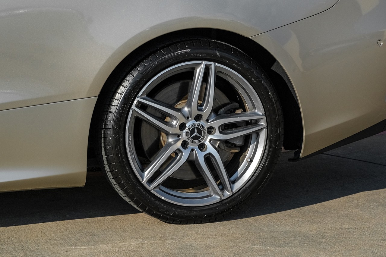 Mercedes-Benz E 450 Vehicle Main Gallery Image 47