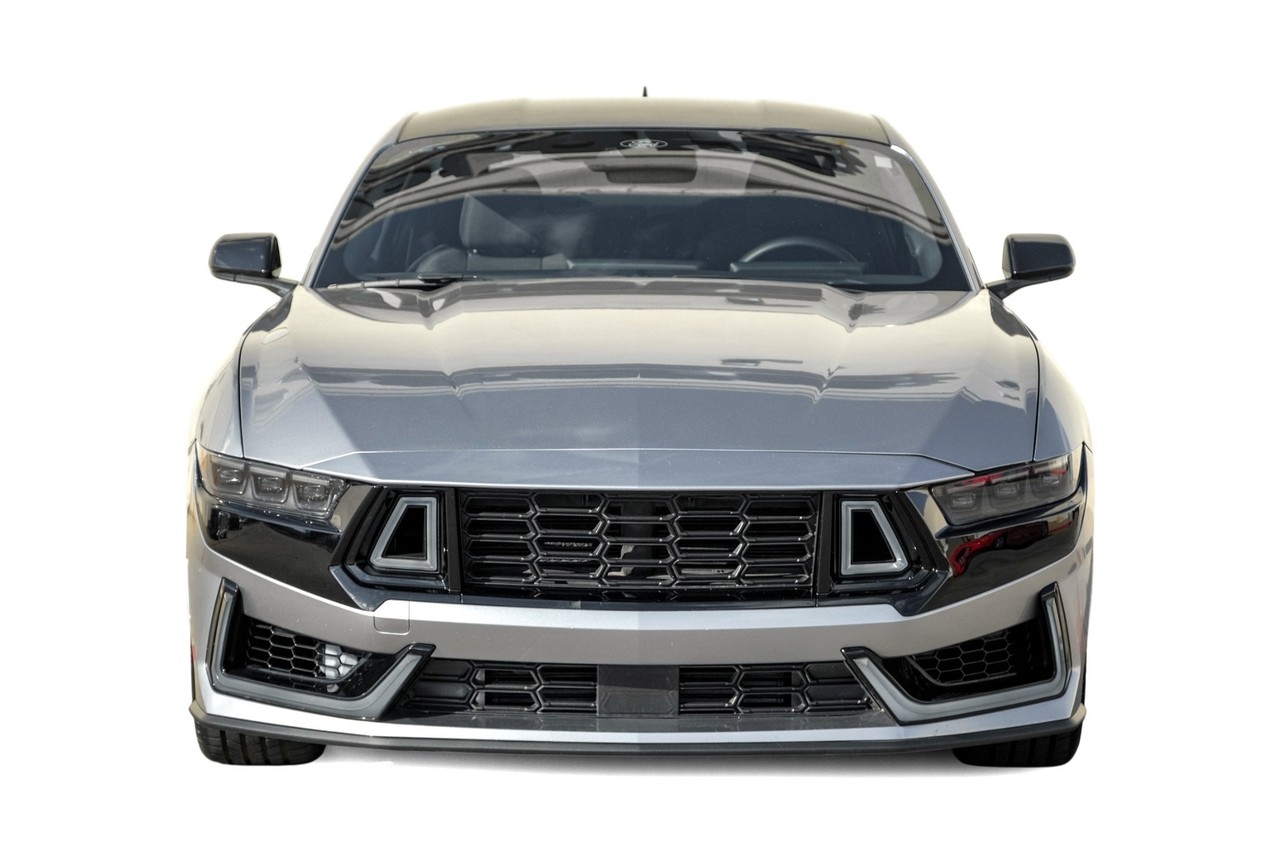 Ford Mustang Vehicle Main Gallery Image 05