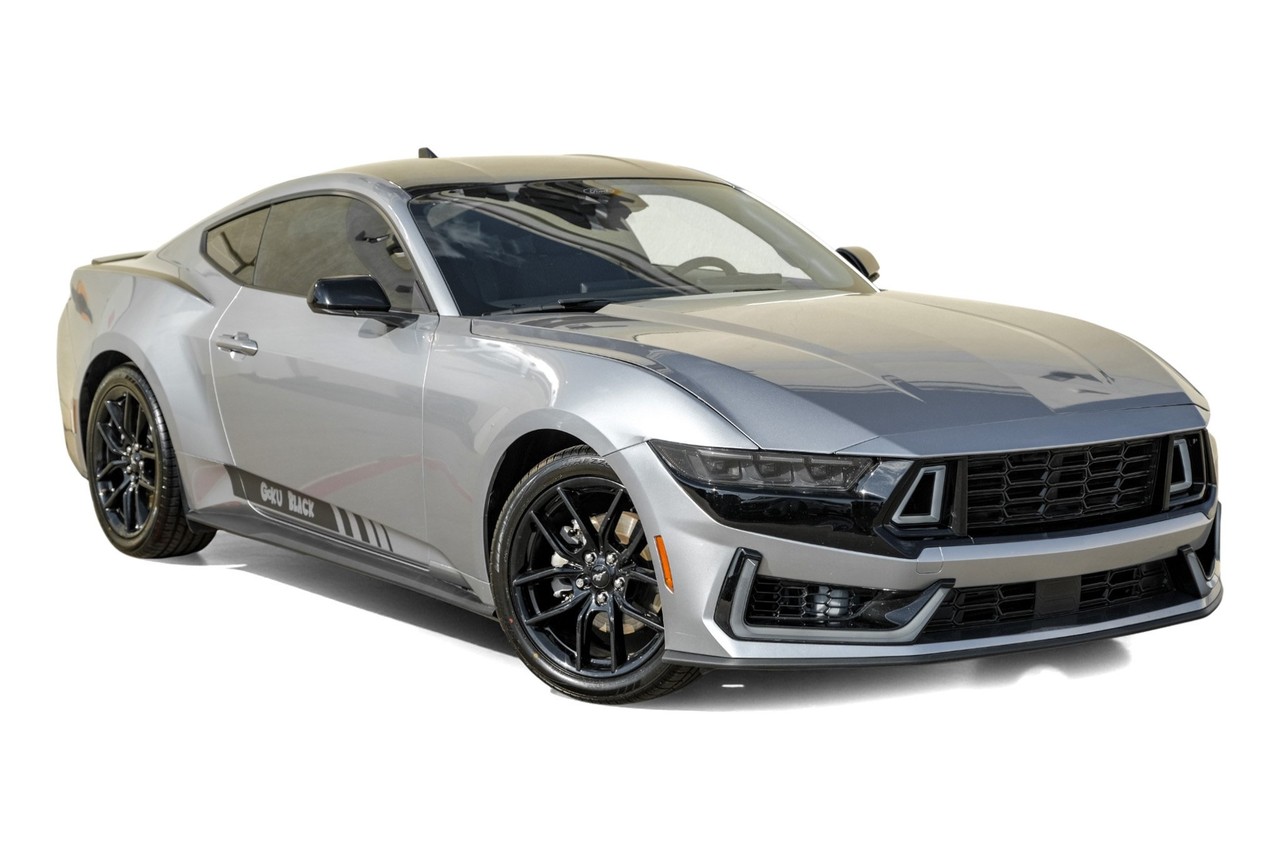 Ford Mustang Vehicle Main Gallery Image 06