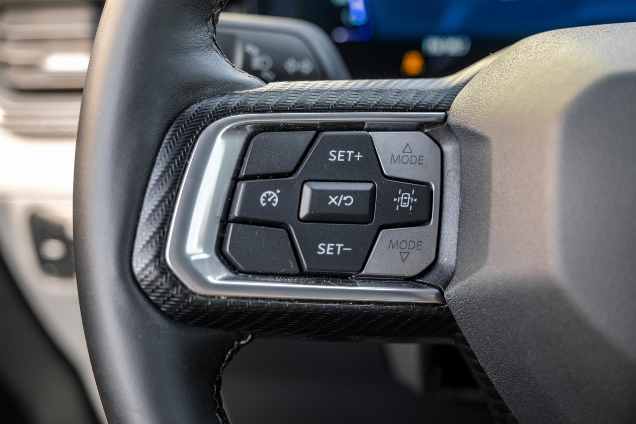 Ford Mustang Vehicle Main Gallery Image 14