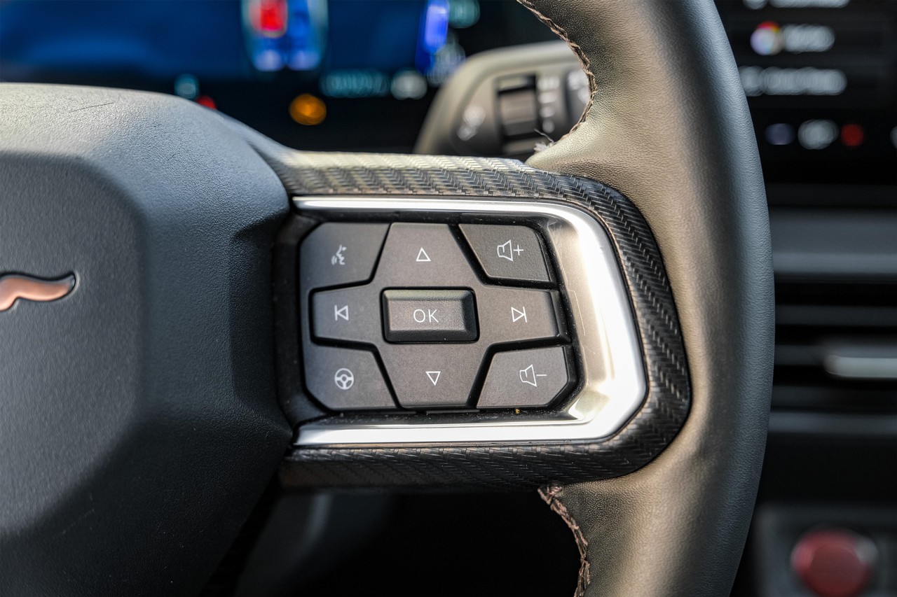 Ford Mustang Vehicle Main Gallery Image 15