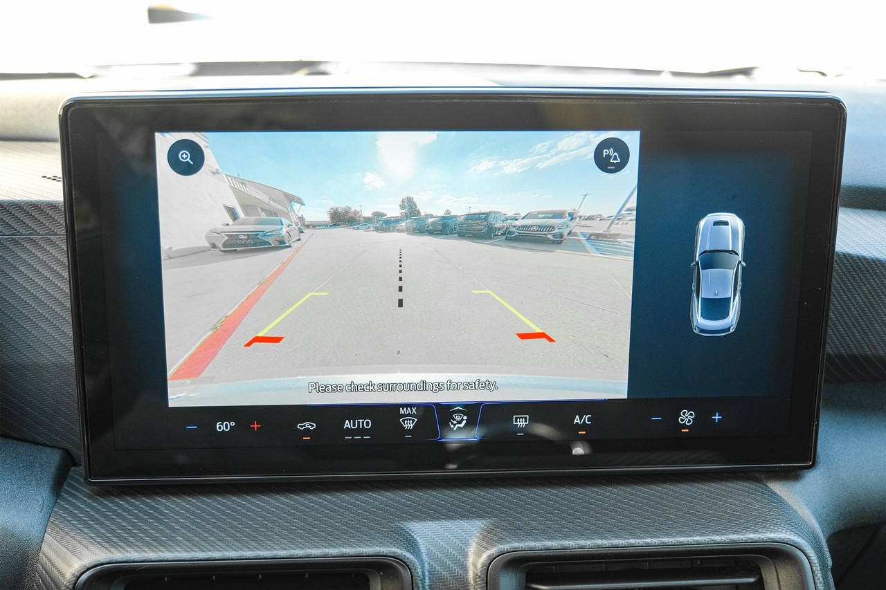 Ford Mustang Vehicle Main Gallery Image 19